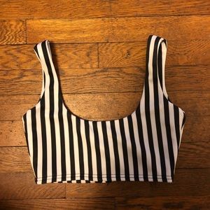 Black and white crop top